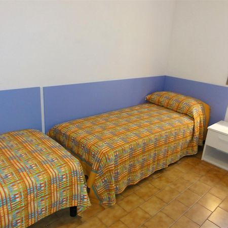 Reji - Appartamenti Bibione Kamer foto