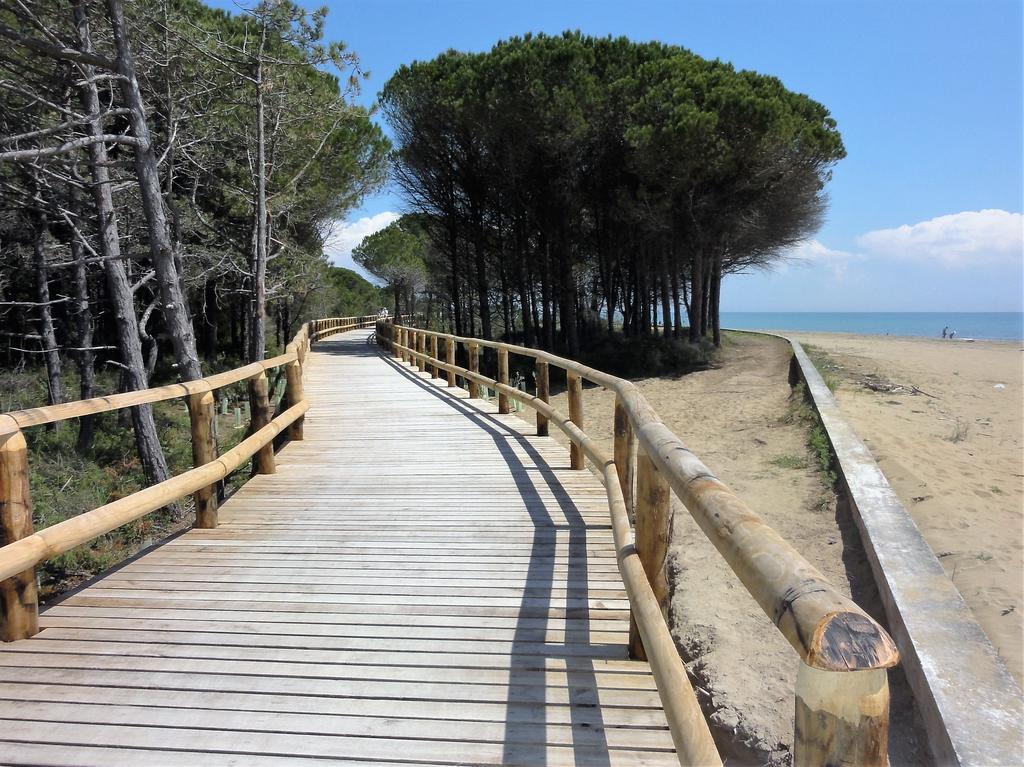 Reji - Appartamenti Bibione Buitenkant foto