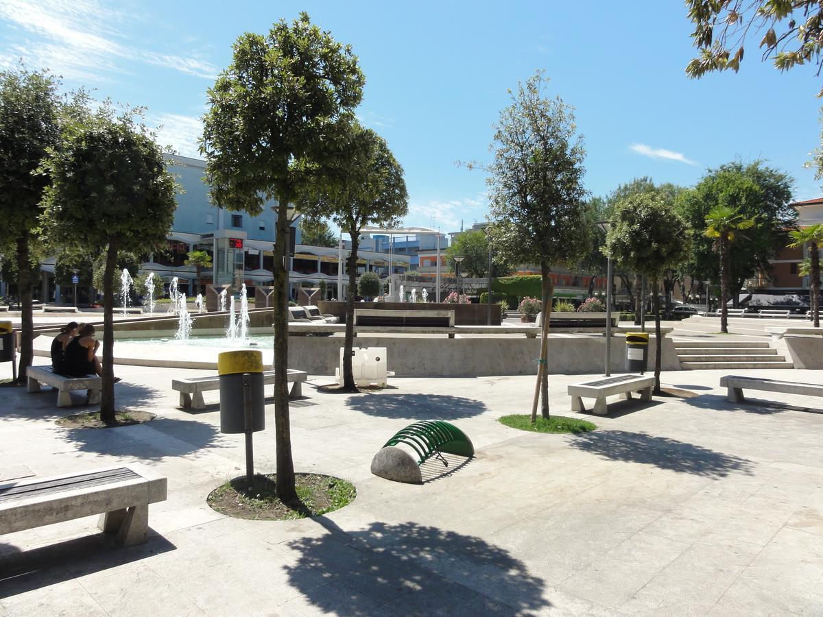 Reji - Appartamenti Bibione Buitenkant foto